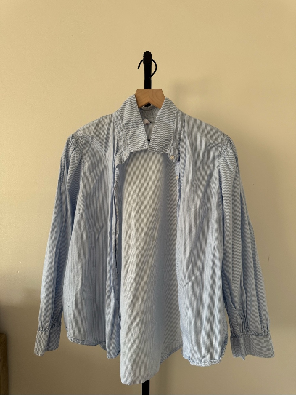 Old Navy Light Blue Women's Button-Down Shirt